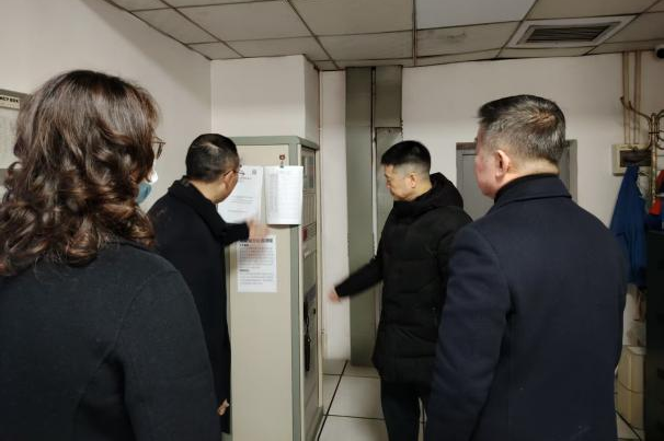 省人生就是博集团党委书记、董事长游勇检查督导春节安全生产并看望慰问干部员工